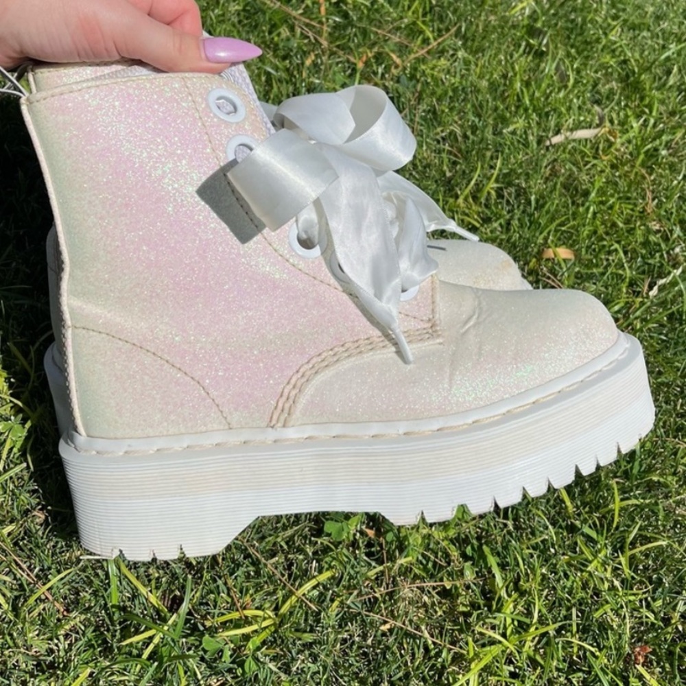 Dr. Martens Molly Fine Glitter Platform Boots Sz 7!